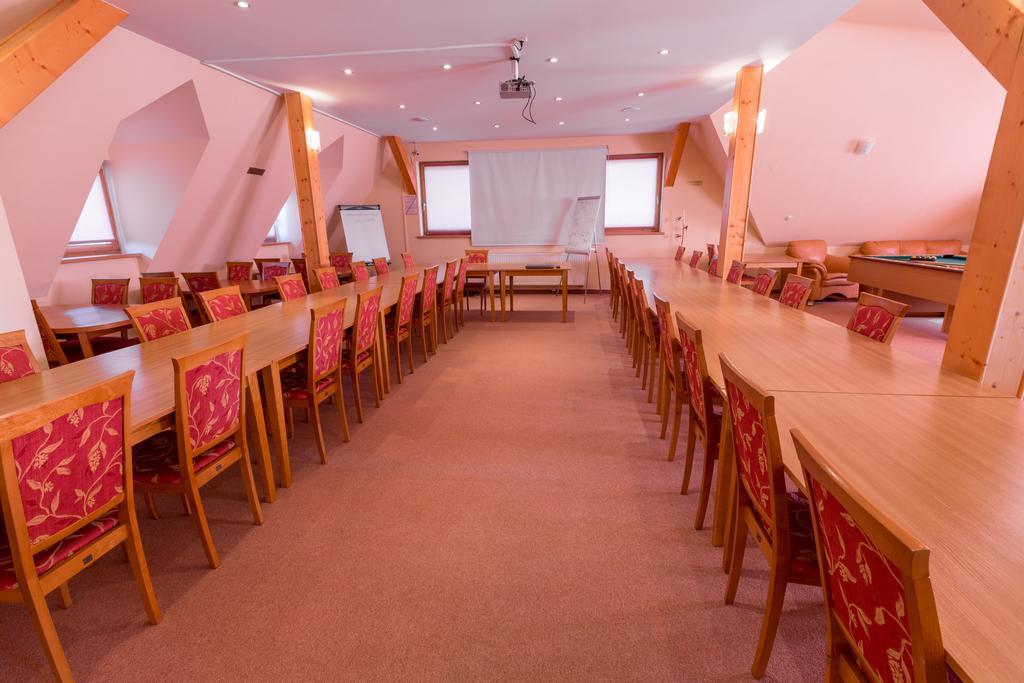 Fian - Noclegi I Konferencje W Centrum ザコパネ エクステリア 写真